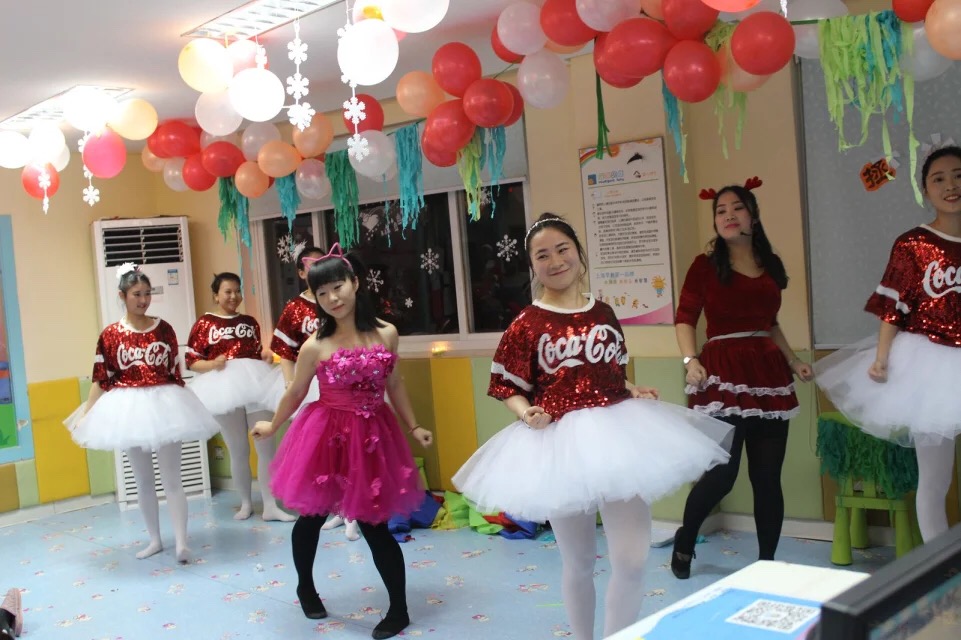 嬰智貝佳莘莊園：等雪的天，讓我們回味下那有故事的圣誕節(jié)